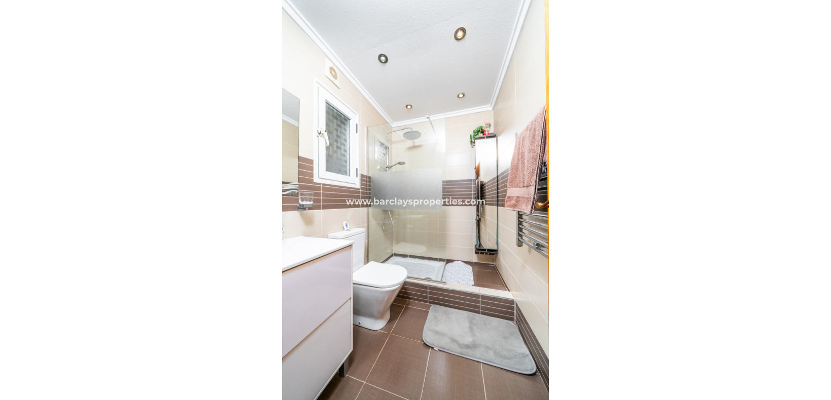 Resale - Quad - Urb. La Marina