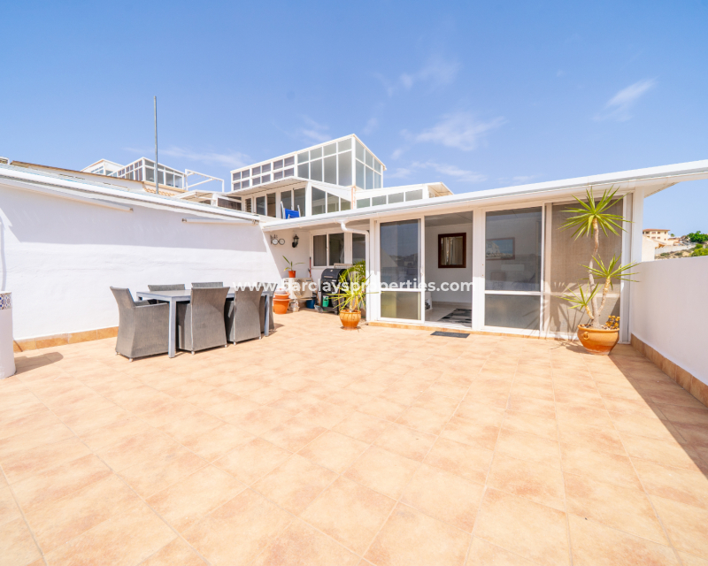 Resale - Quad - Urb. La Marina