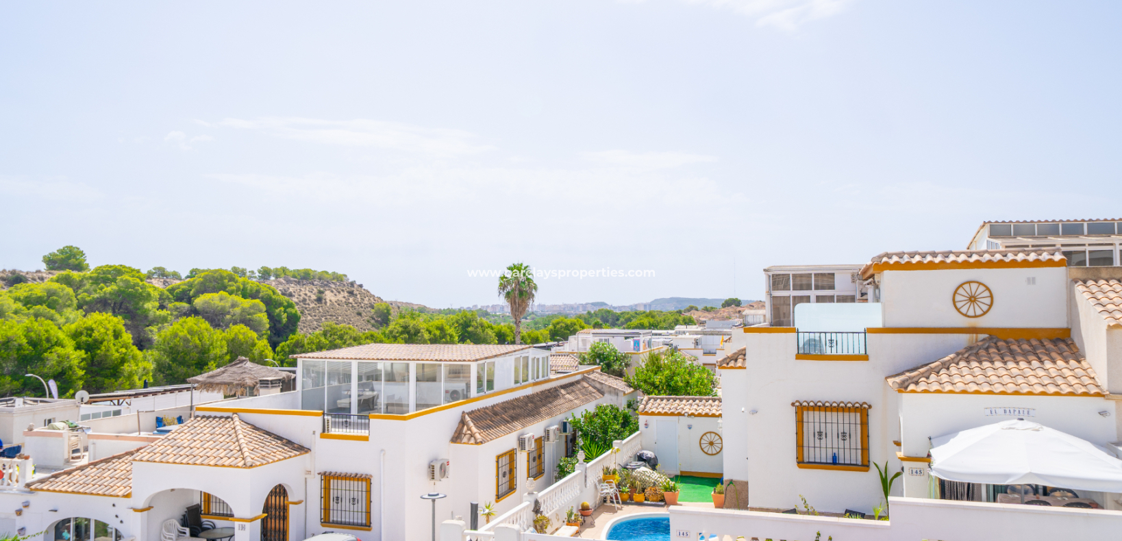 Resale - Quad - Urb. La Marina