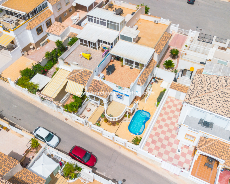 Resale - Quad - Urb. La Marina