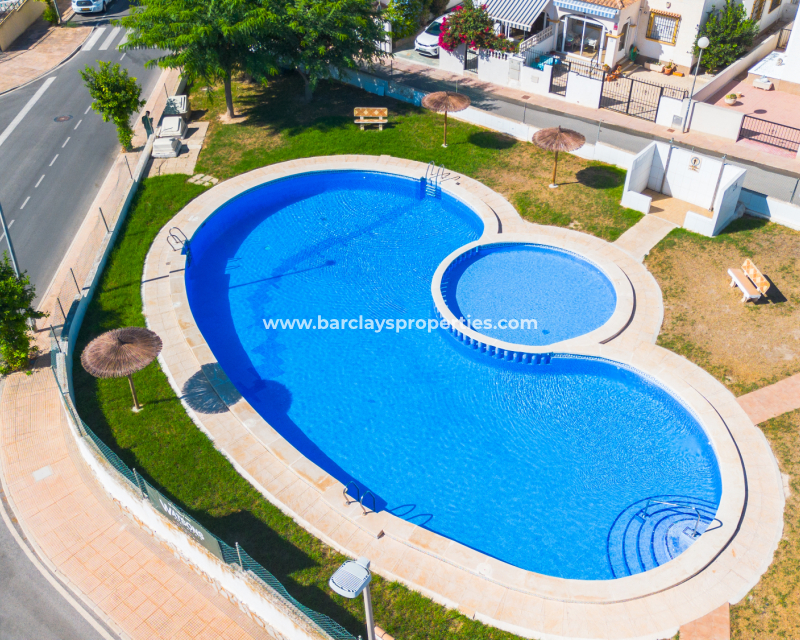 Resale - Quad - Urb. La Marina