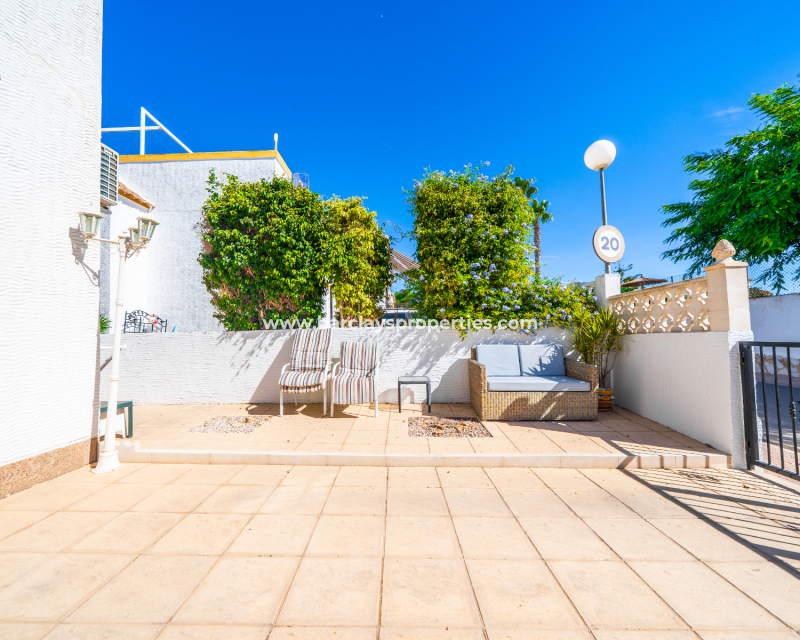 Resale - Quad - Urb. La Marina