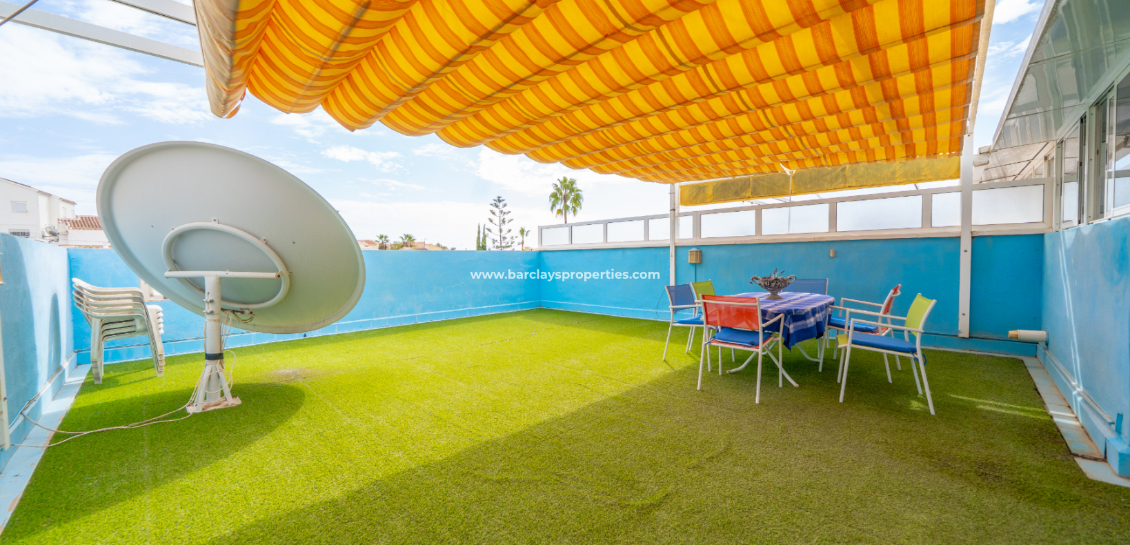 Resale - Quad - Urb. La Marina