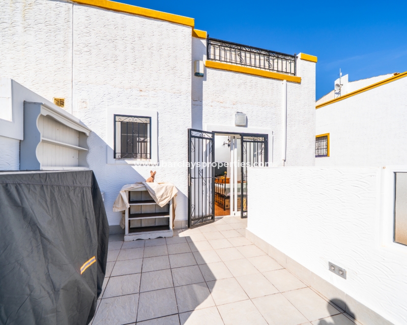 Resale - Quad - Urb. La Marina