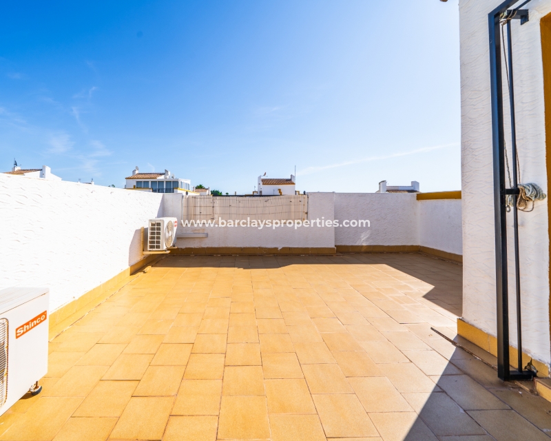 Resale - Quad - Urb. La Marina