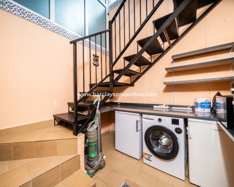 Resale - Quad - Urb. La Marina