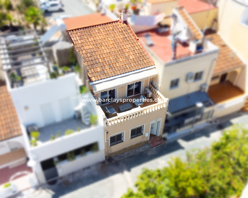 Resale - Radhus - Urb. La Marina