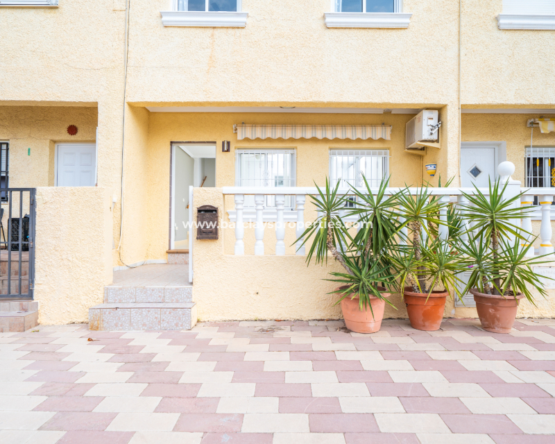 Resale - Radhus - Urb. La Marina