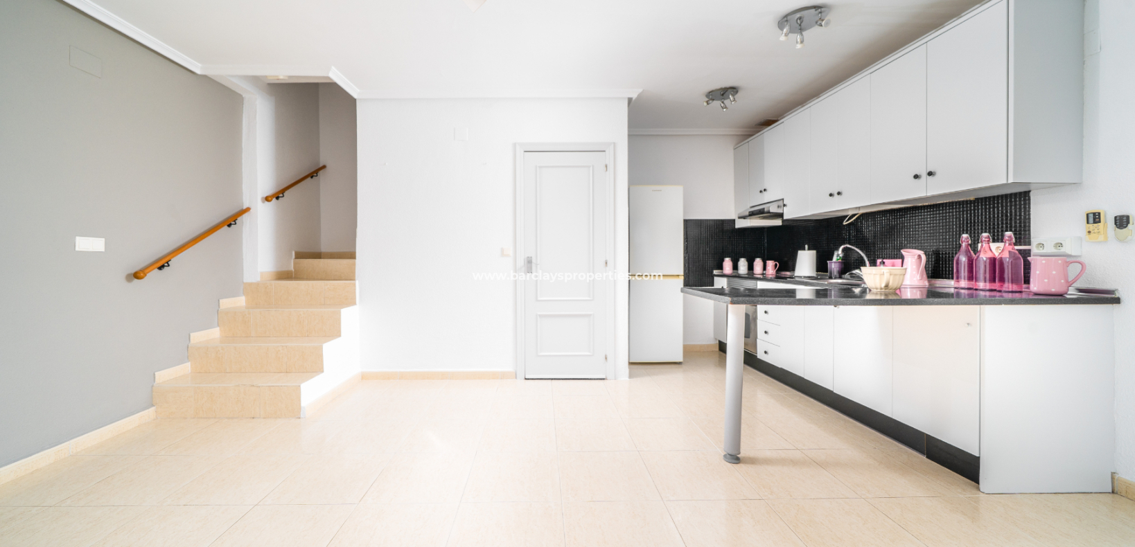 Resale - Radhus - Urb. La Marina