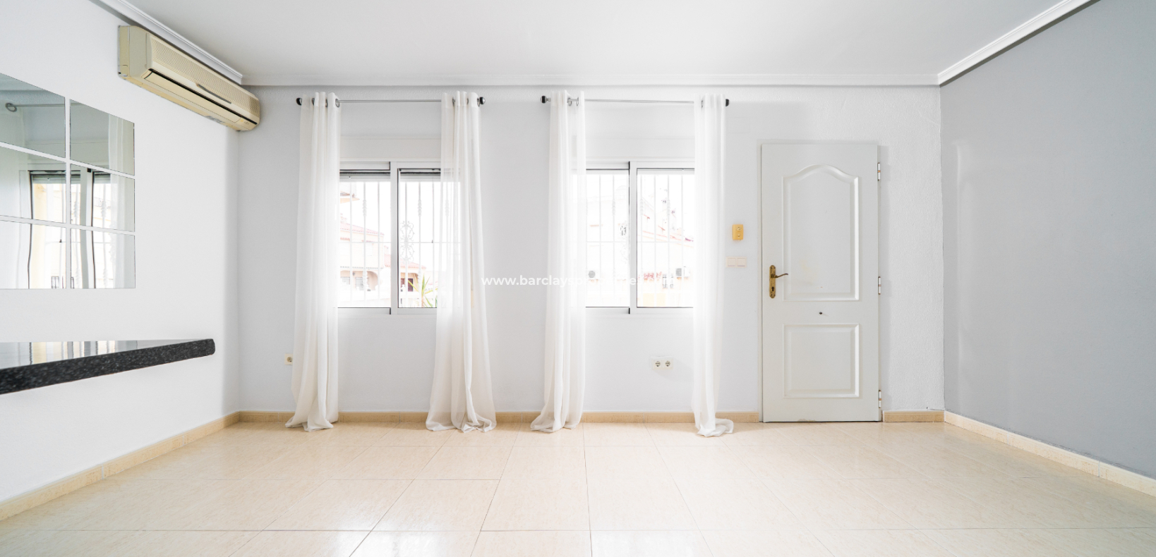 Resale - Radhus - Urb. La Marina