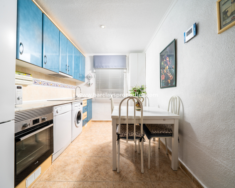 Resale - Radhus - Urb. La Marina