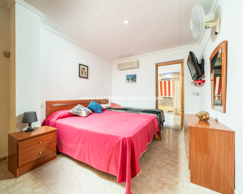 Resale - Radhus - Urb. La Marina