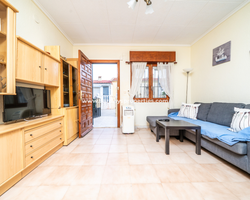 Resale - Radhus - Urb. La Marina