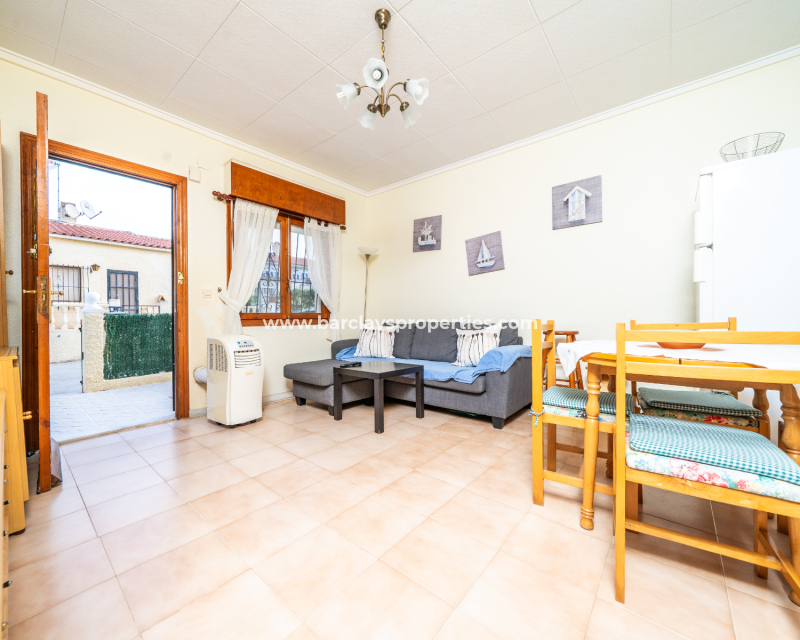 Resale - Radhus - Urb. La Marina