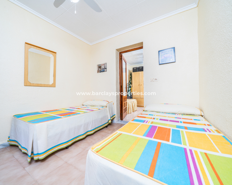 Resale - Radhus - Urb. La Marina