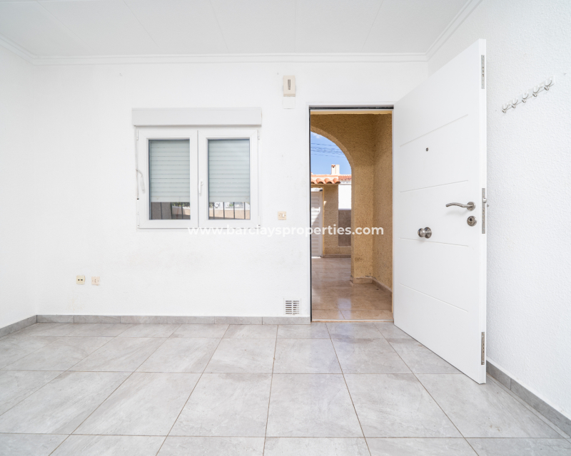 Resale - Radhus - Urb. La Marina