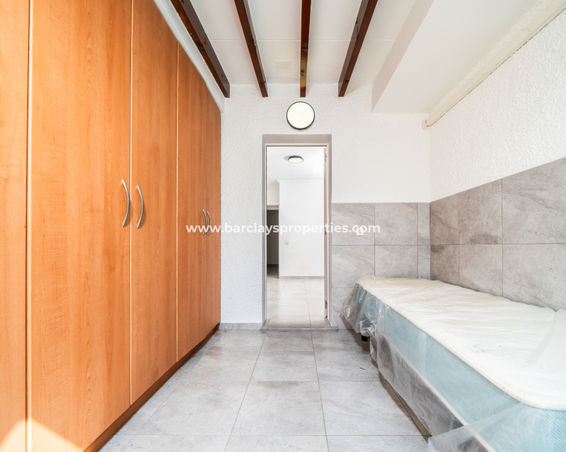 Resale - Radhus - Urb. La Marina