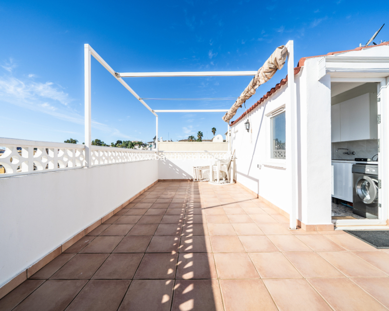 Resale - Radhus - Urb. La Marina