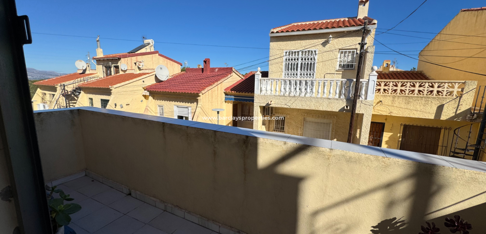 Resale - Radhus - Urb. La Marina