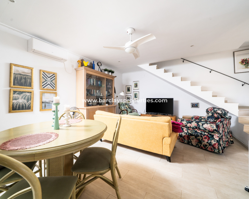 Resale - Radhus - Urb. La Marina