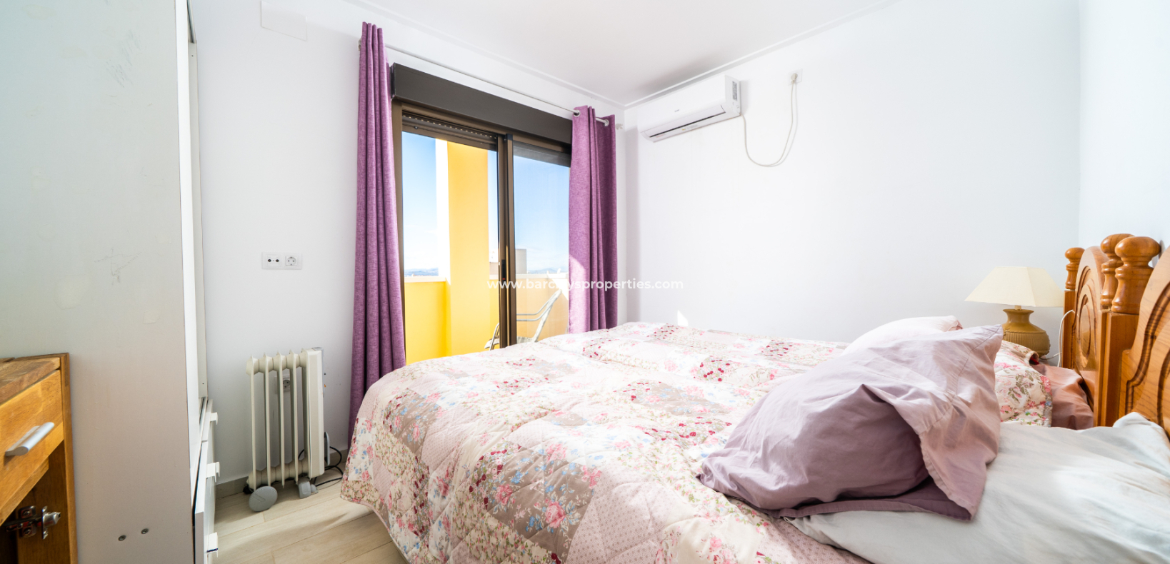 Resale - Radhus - Urb. La Marina