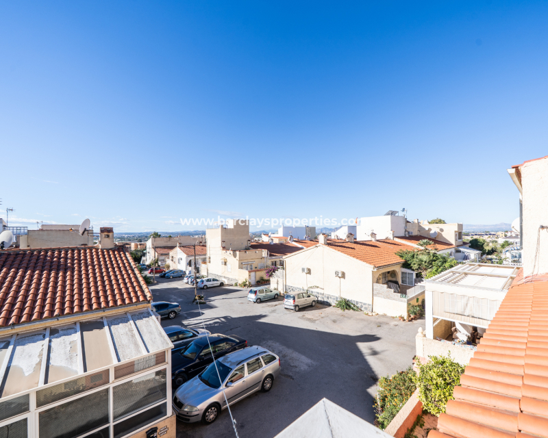 Resale - Radhus - Urb. La Marina