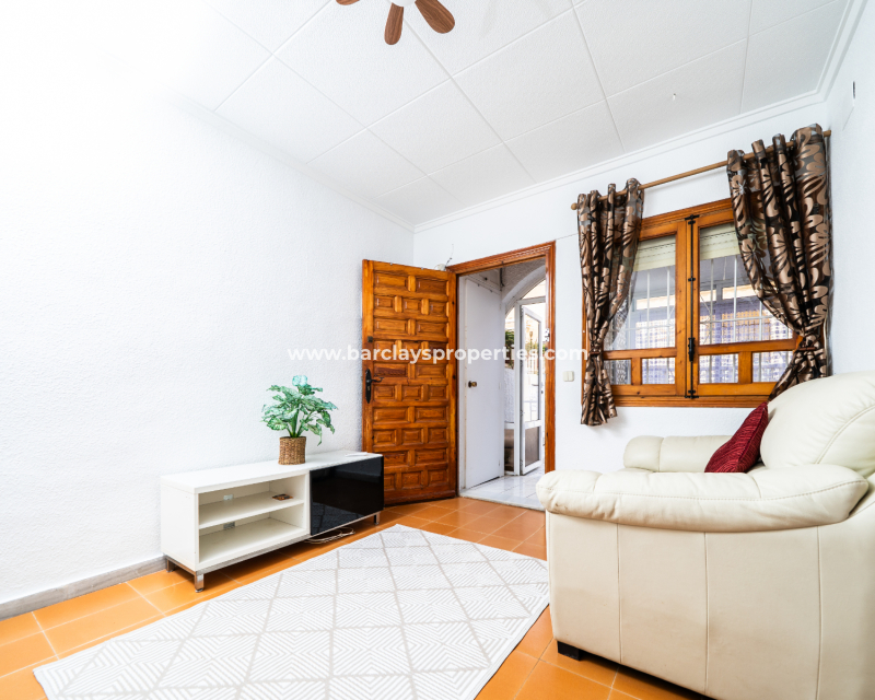 Resale - Radhus - Urb. La Marina