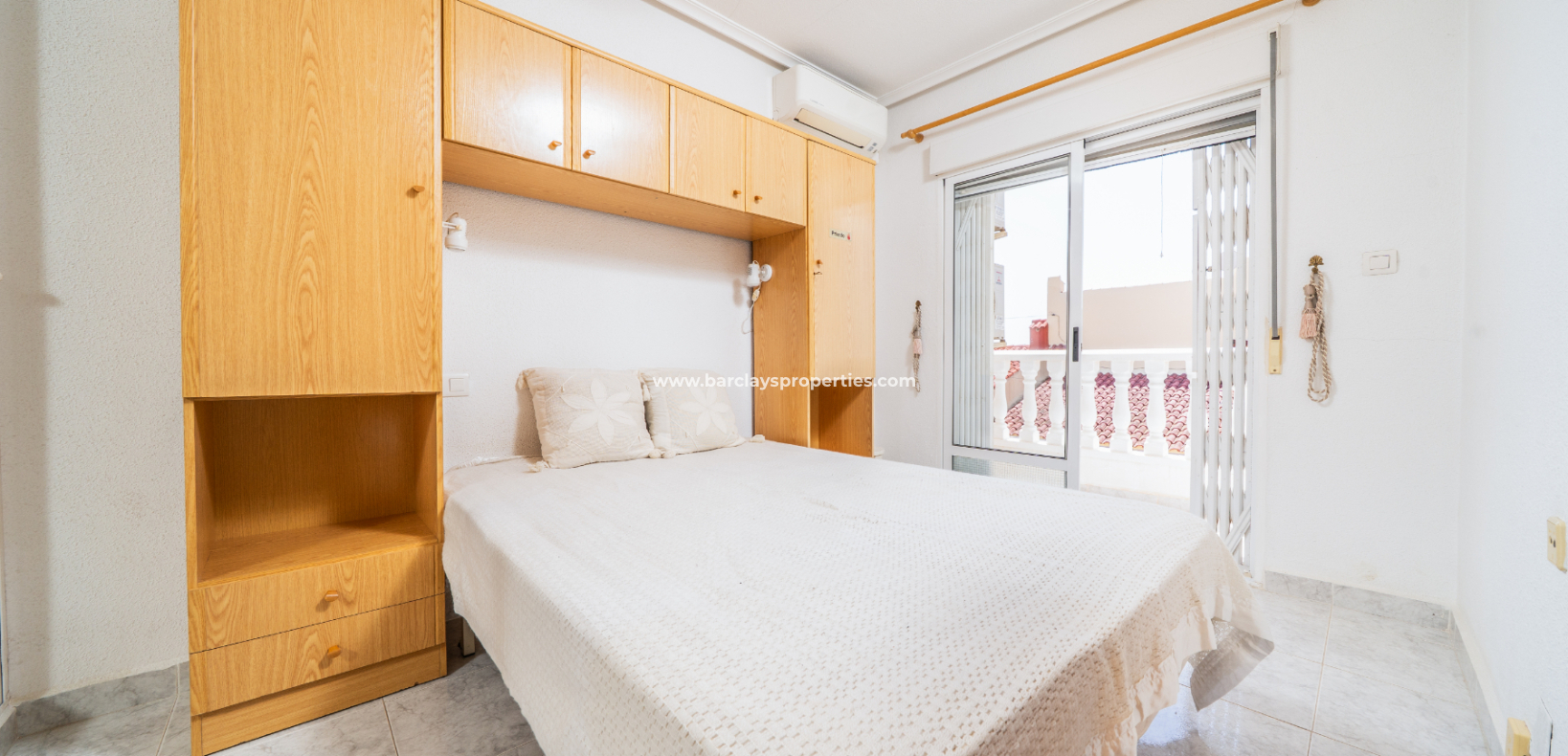 Resale - Radhus - Urb. La Marina