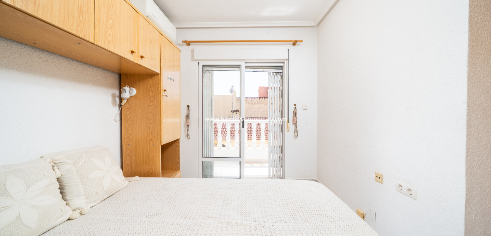 Resale - Radhus - Urb. La Marina