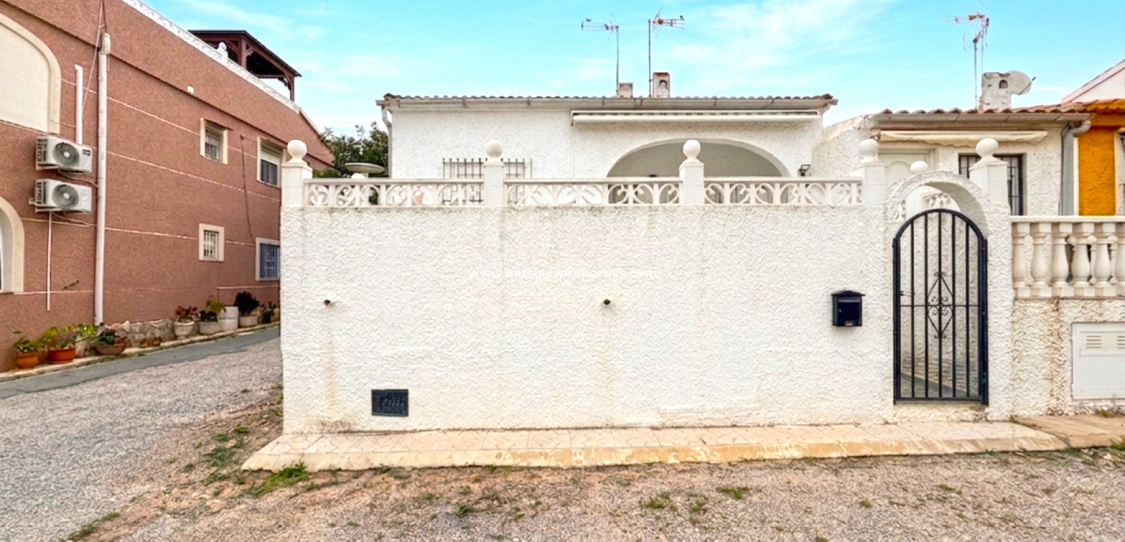 Resale - Radhus - Urb. La Marina