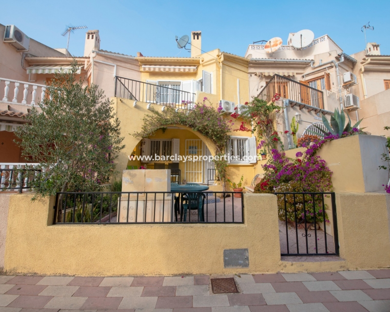 Resale - Reihenhaus - La Marina - Urb. La Marina