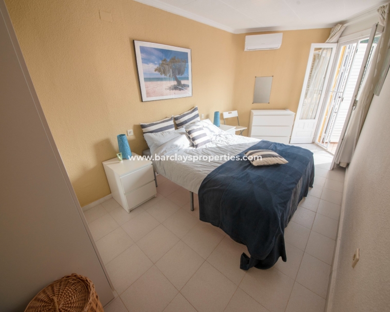 Resale - Reihenhaus - La Marina - Urb. La Marina