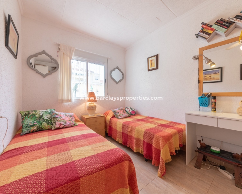 Resale - Reihenhaus - La Marina - Urb. La Marina