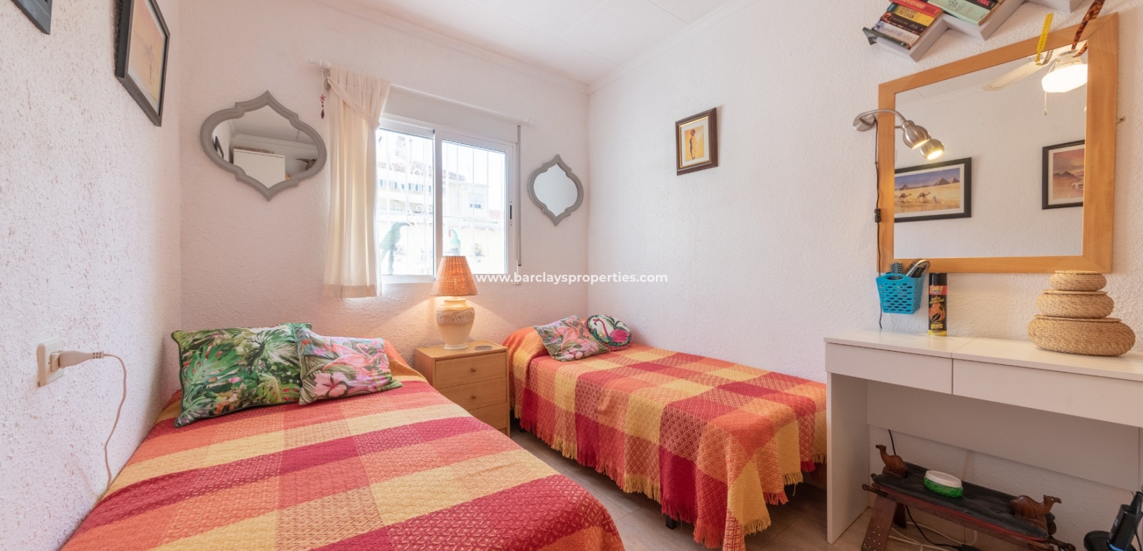 Resale - Reihenhaus - La Marina - Urb. La Marina