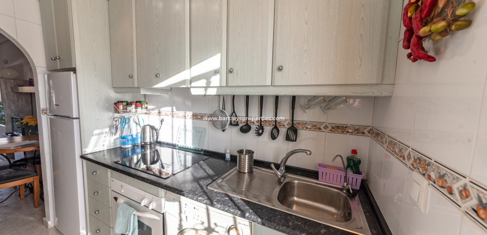 Resale - Reihenhaus - Urb. El Oasis - La Marina