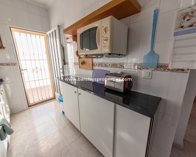 Resale - Reihenhaus - Urb. El Oasis - La Marina