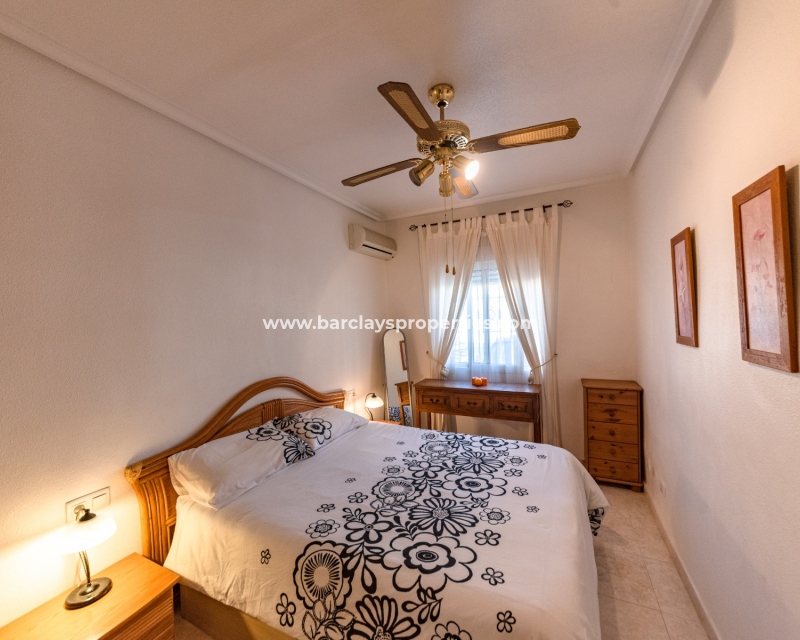 Resale - Reihenhaus - Urb. El Oasis - La Marina