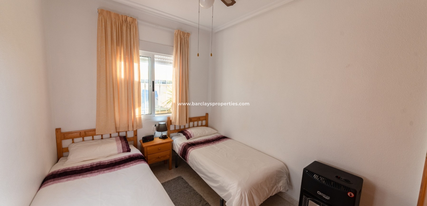 Resale - Reihenhaus - Urb. El Oasis - La Marina