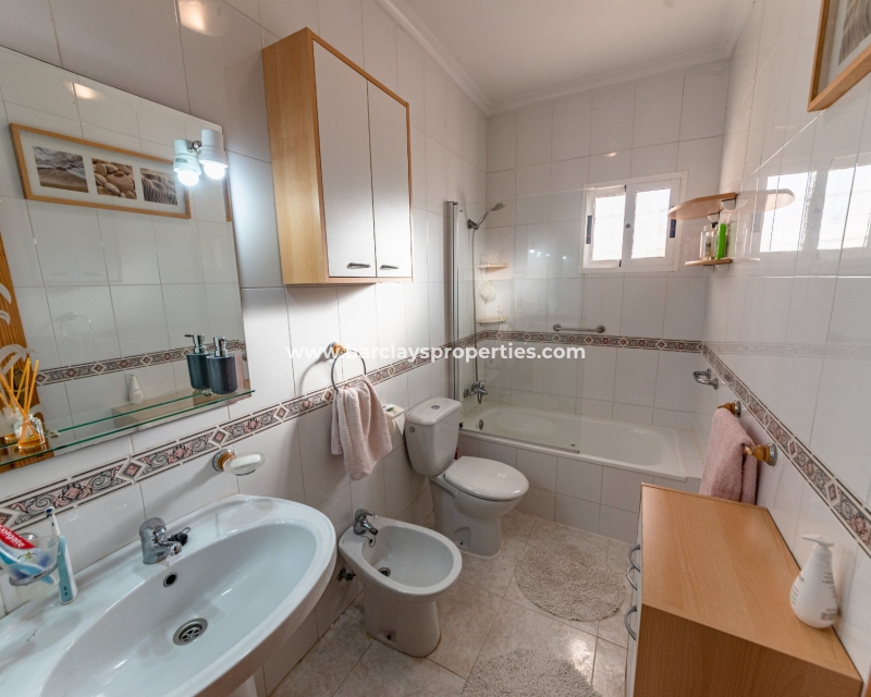 Resale - Reihenhaus - Urb. El Oasis - La Marina