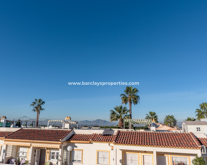 Resale - Reihenhaus - Urb. El Oasis - La Marina