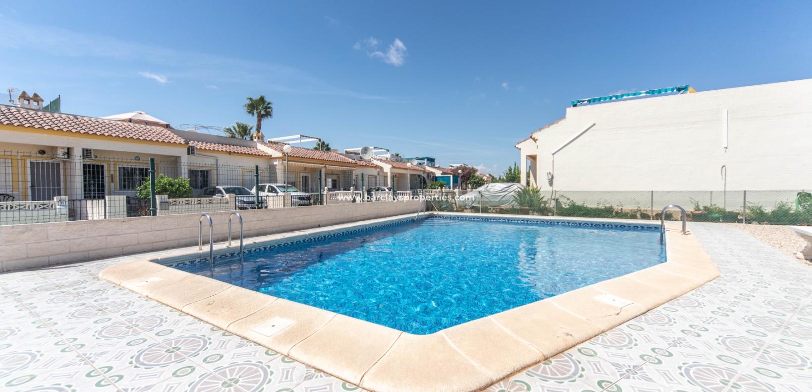 Resale - Reihenhaus - Urb. El Oasis - La Marina