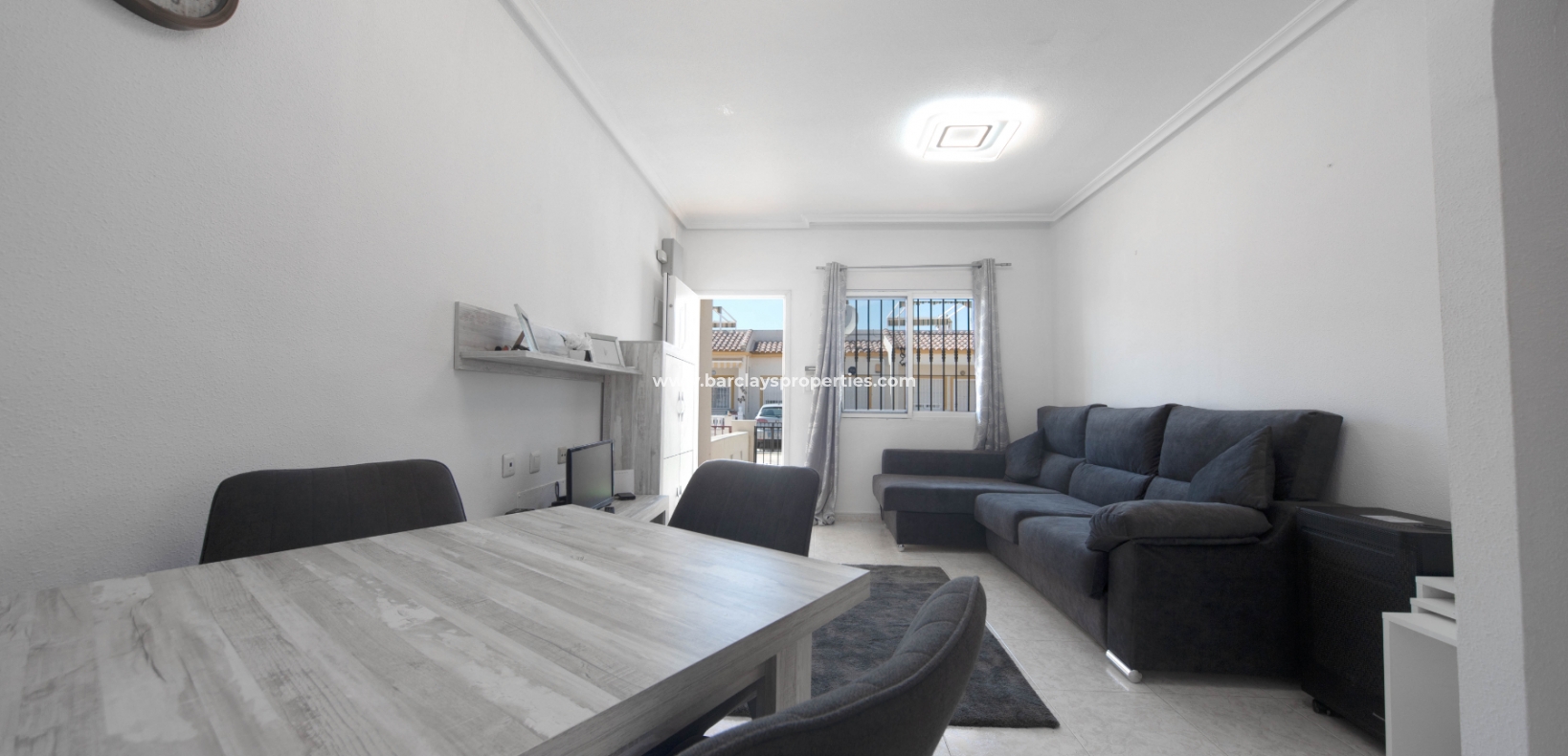 Resale - Reihenhaus - Urb. El Oasis - La Marina