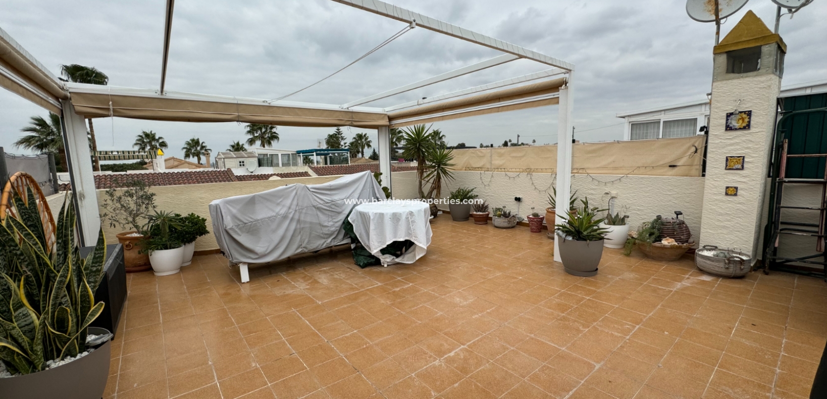Resale - Reihenhaus - Urb. El Oasis - La Marina