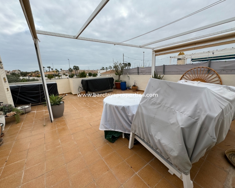 Resale - Reihenhaus - Urb. El Oasis - La Marina