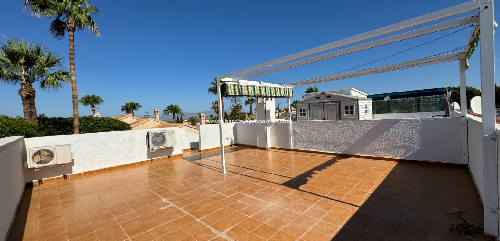 Resale - Reihenhaus - Urb. El Oasis - La Marina