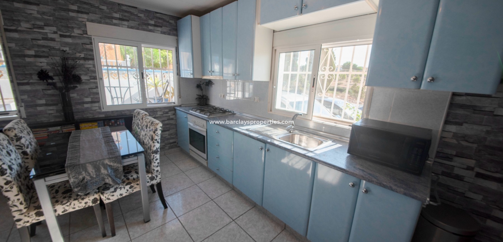 Resale - Reihenhaus - Urb. La Marina