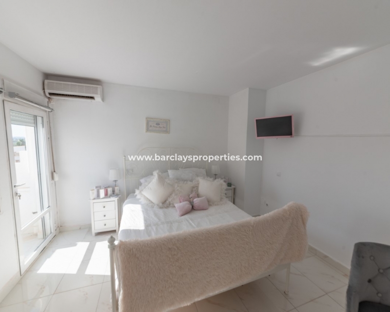 Resale - Reihenhaus - Urb. La Marina