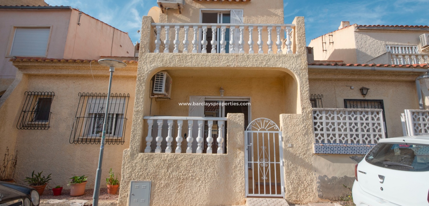 Resale - Reihenhaus - Urb. La Marina