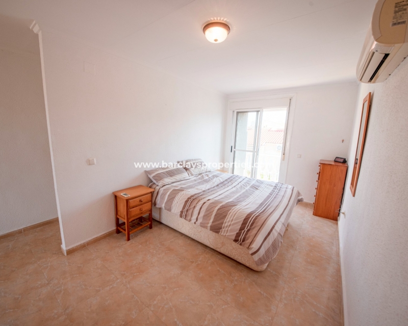 Resale - Reihenhaus - Urb. La Marina