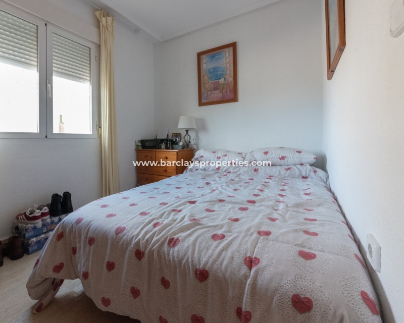 Resale - Reihenhaus - Urb. La Marina